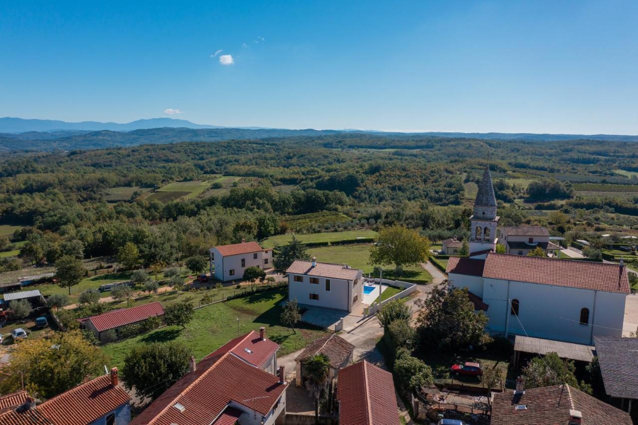 Villa Atop The Village With Stunning View Vižinada Kültér fotó